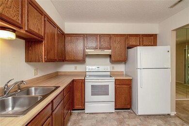 4833 Woodland Ave unit 3, West Des Moines, IA 50266 - photo 6
