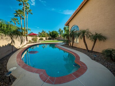 1039 S Cape Ct, Gilbert, AZ 85233 - photo 2