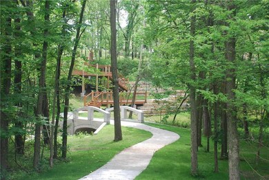 Shoal Creek HOA Amenities - Walking Trails