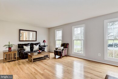 18100 Headwaters Dr, Olney, MD 20832 - photo 2