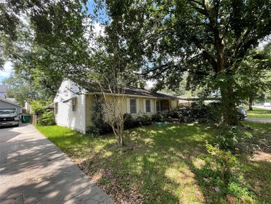 1905 Wakefield Dr, Houston, TX 77018 - photo 2
