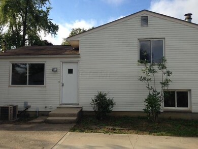 2072 Shawbury Ct W, Columbus, OH 43229 - photo 2