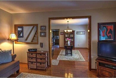 111 W Circular Ave, Paoli, PA 19301 - photo 4