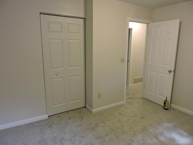 2806 Glenbriar St, Columbus, OH 43232 - photo 7