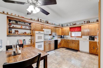 2001 E 28th St, Des Moines, IA 50317 - photo 7