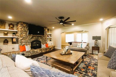 Formal living