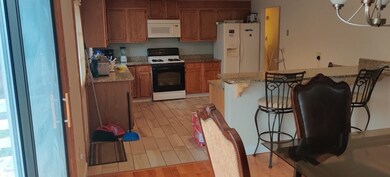 63 Lheureux Cir, Randolph, MA 02368 - photo 4