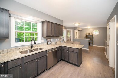 10705 Bentwood Ct, Spotsylvania, VA 22553 - photo 7