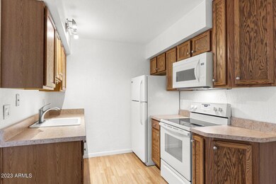 16-web-or-mls-3314-n-68th-st-119