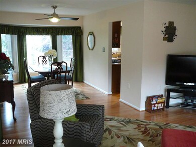 13194 Ladybank Ln, Herndon, VA 20171 - photo 5