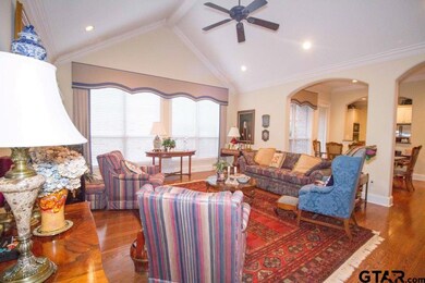 1137 1137 Garden Park Cir, Tyler, TX 75703 - photo 5