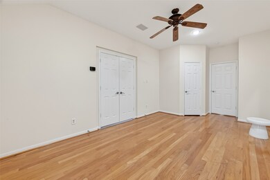 10827 Oak Bayou Ln, Houston, TX 77064 - photo 4