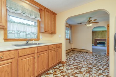 44 Thayer Cir, Randolph, MA 02368 - photo 7