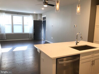 13317 Launders St, Herndon, VA 20171 - photo 6