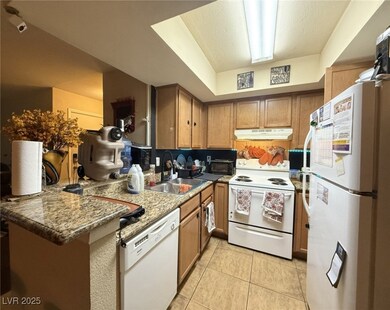 1455 E Katie Ave unit L23, Las Vegas, NV 89119 - photo 5