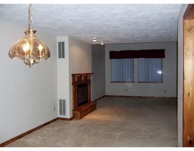 24 Eaton Ct unit 2, Haverhill, MA 01832 - photo 6