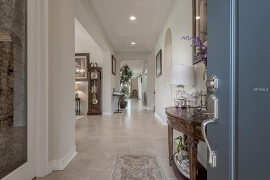 Foyer into the house