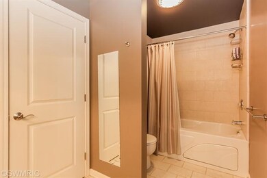 2514 Highridge Ln SE unit 33, Grand Rapids, MI 49546 - photo 7