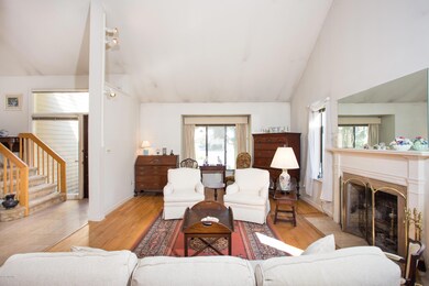 40 Ettl Ln unit 9, Greenwich, CT 06831 - photo 5