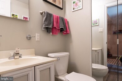 6 Colchester Place, Newtown, PA 18940 - photo 6