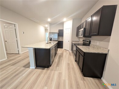 1138 Stone Valley Rd unit B, Temple, TX 76502 - photo 7