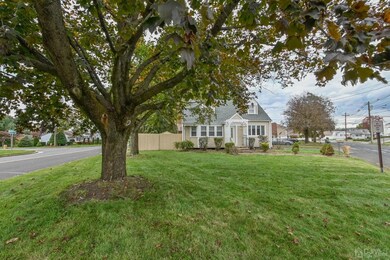 12 Cedar Ave, Middlesex, NJ 08846 - photo 2