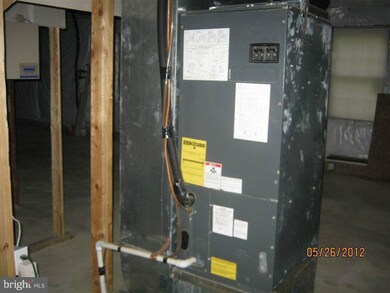 8200 Beechwood Ln, Clinton, MD 20735 - photo 3