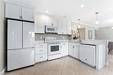 264 Cerromar Way S unit 54, Venice, FL 34293 - photo 7