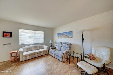 10634 W Crosby-4