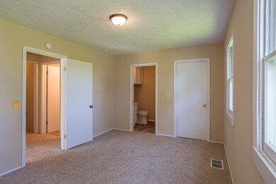 3134 W 18th St, Anderson, IN 46011 - photo 7