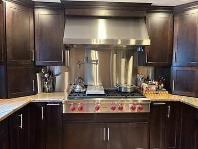 14 Reed St, Londonderry, NH 03053 - photo 4