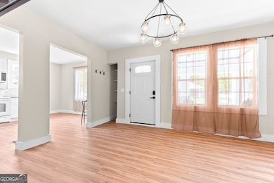 587 Robert Henry St, Macon, GA 31206 - photo 5