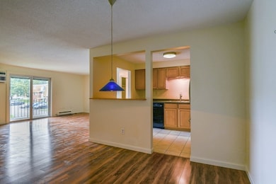 80 Damon Rd unit 8205, Northampton, MA 01060 - photo 2