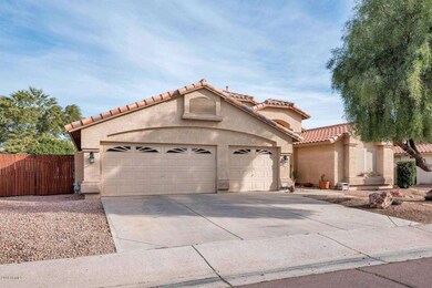 1214 W Courtney Ln Tempe AZ-large-002-2-