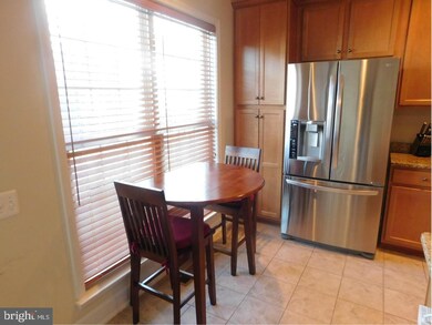 14632 Crossfield Way unit 213A, Woodbridge, VA 22191 - photo 3