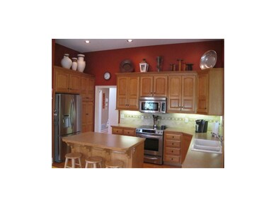 Big Eat-In Kitchen with an island!