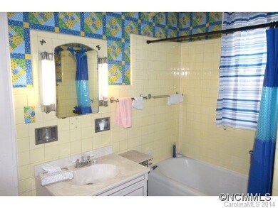 Main Floor Bathroom