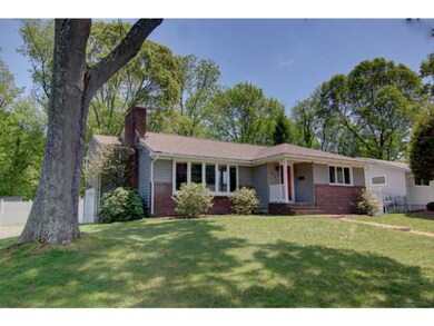 166 Glen Hills Dr, Cranston, RI 02920 - photo 2