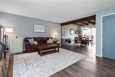 10210 Edelweiss Cir, Shawnee, KS 66203 - photo 5