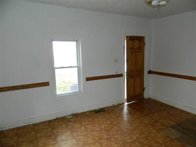 414 Goddard St, Harrodsburg, KY 40330 - photo 7