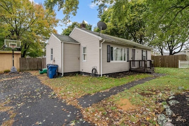 144 Hoxsie Ave, Warwick, RI 02889 - photo 3