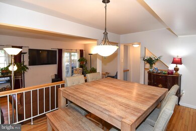 11531 Pine Cone Ct, Reston, VA 20191 - photo 6