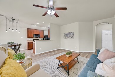 394 De Coster Blvd, Alvin, TX 77511 - photo 4