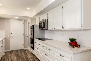 9502 W Lindgren Ave, Sun City, AZ 85373 - photo 4