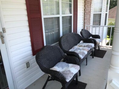 Nice covered front porch!