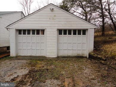 2437 Ridge Rd, Windsor Mill, MD 21244 - photo 7