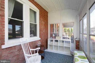 731 W 3rd St, Lansdale, PA 19446 - photo 2