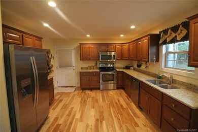 55 Chestnut Ln unit 40, Hendersonville, NC 28792 - photo 3