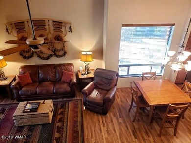 007_Living & Dining Room