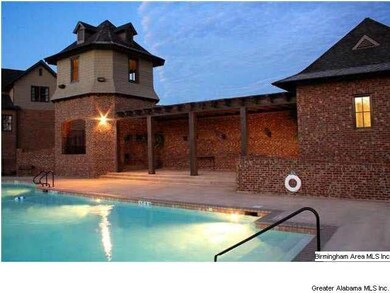 Amazing pool, provides great place for family fun 